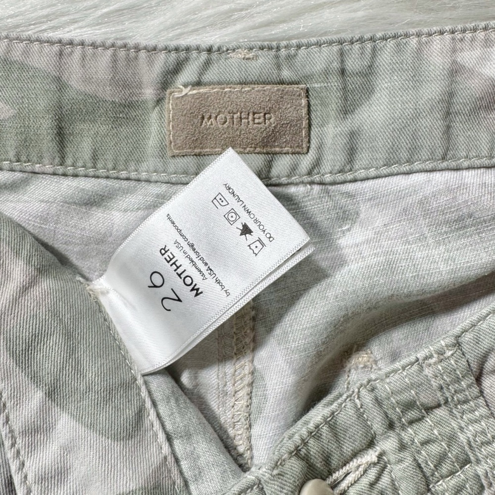 Mother Camo Racer Stripe Fringe Hem Cream Green Straight Leg Cropped Pants 26 - Picture 13 of 15